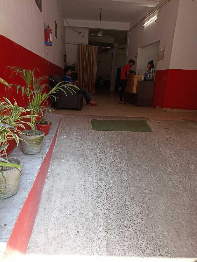 Hotel O Kl Khari Near Ashoka Park Mein Metro New Delhi Eksteriør billede