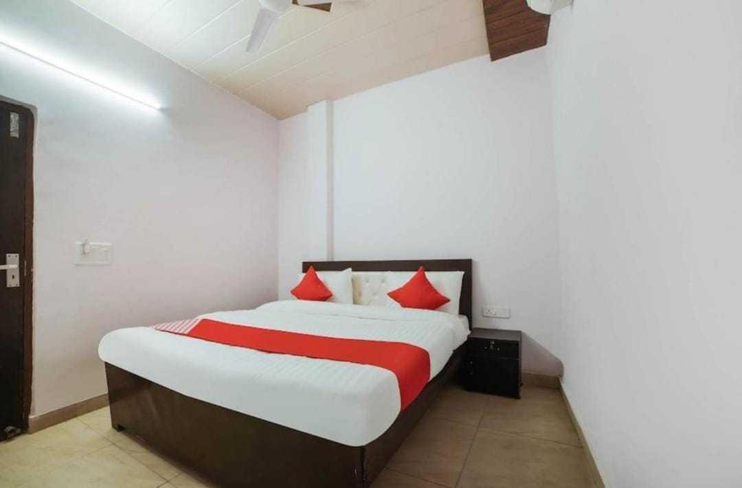 Hotel O Kl Khari Near Ashoka Park Mein Metro New Delhi Eksteriør billede
