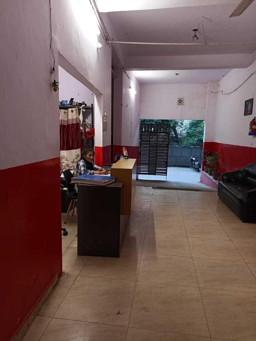 Hotel O Kl Khari Near Ashoka Park Mein Metro New Delhi Eksteriør billede